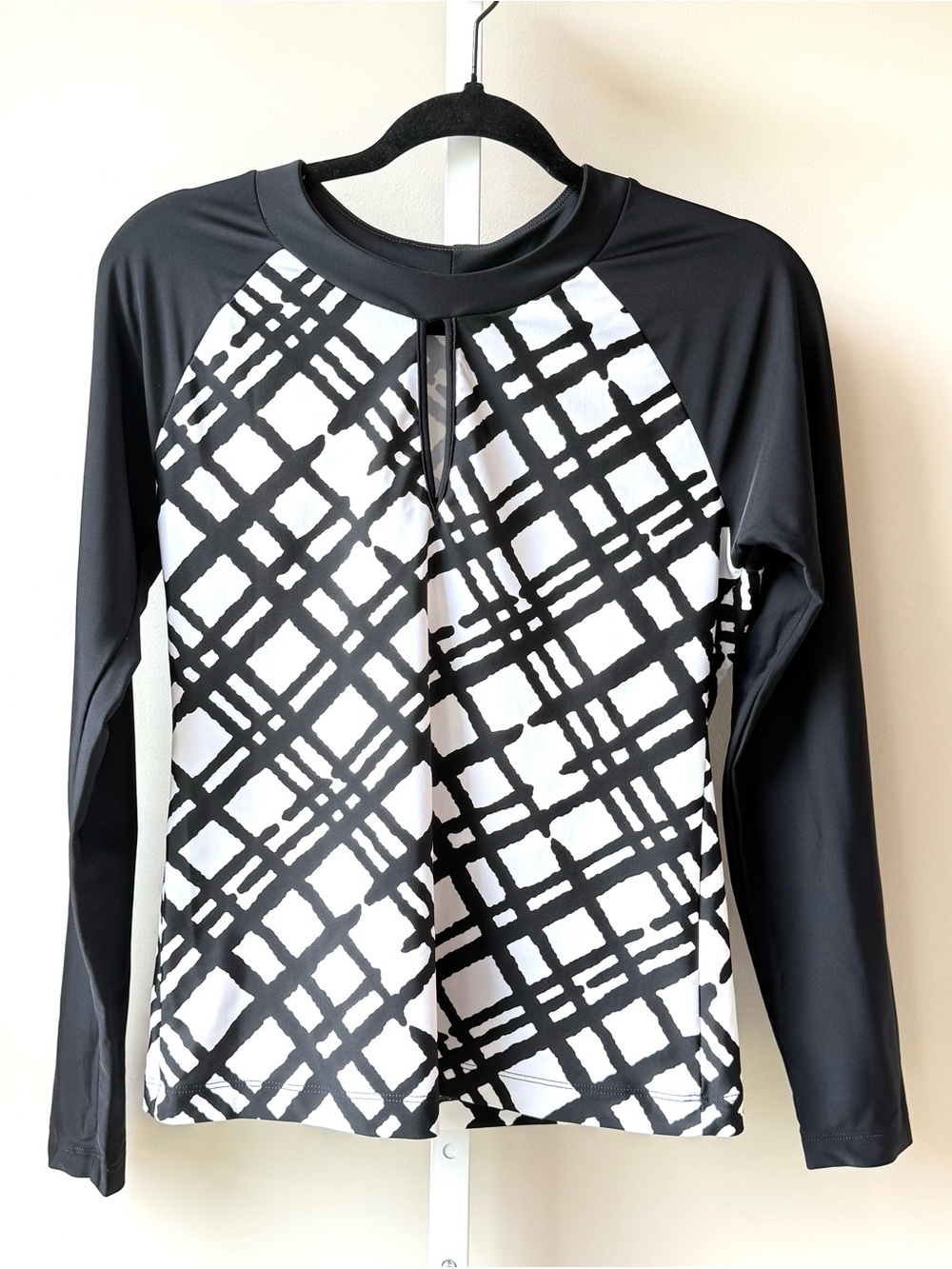 La Blanca Long Sleeve Rash Guard Black White Grid Print Swim Top UPF
